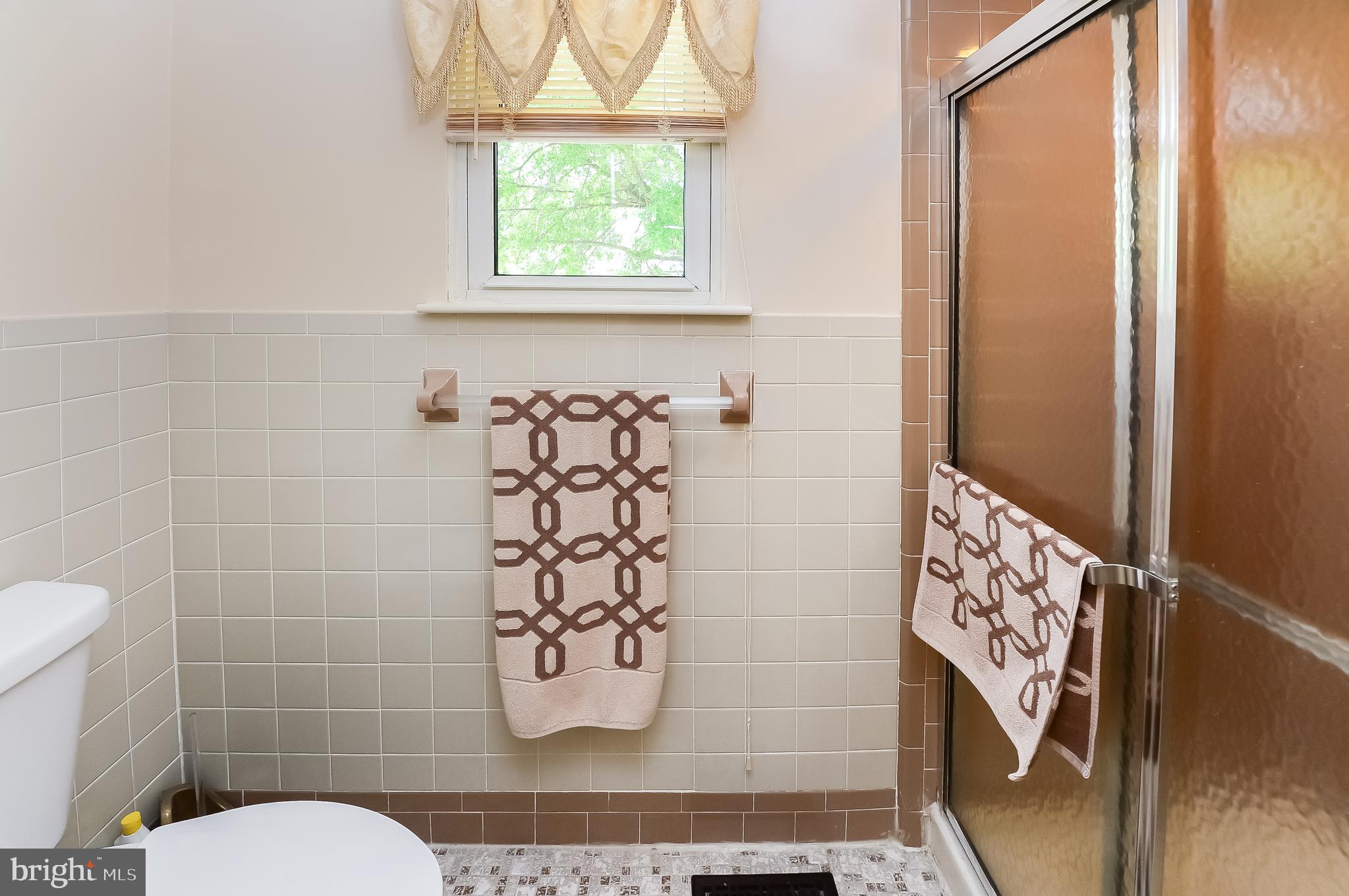 1 Old Mill Road Sewell, NJ 08080 - Photo 26 of 36 Master Bathroom