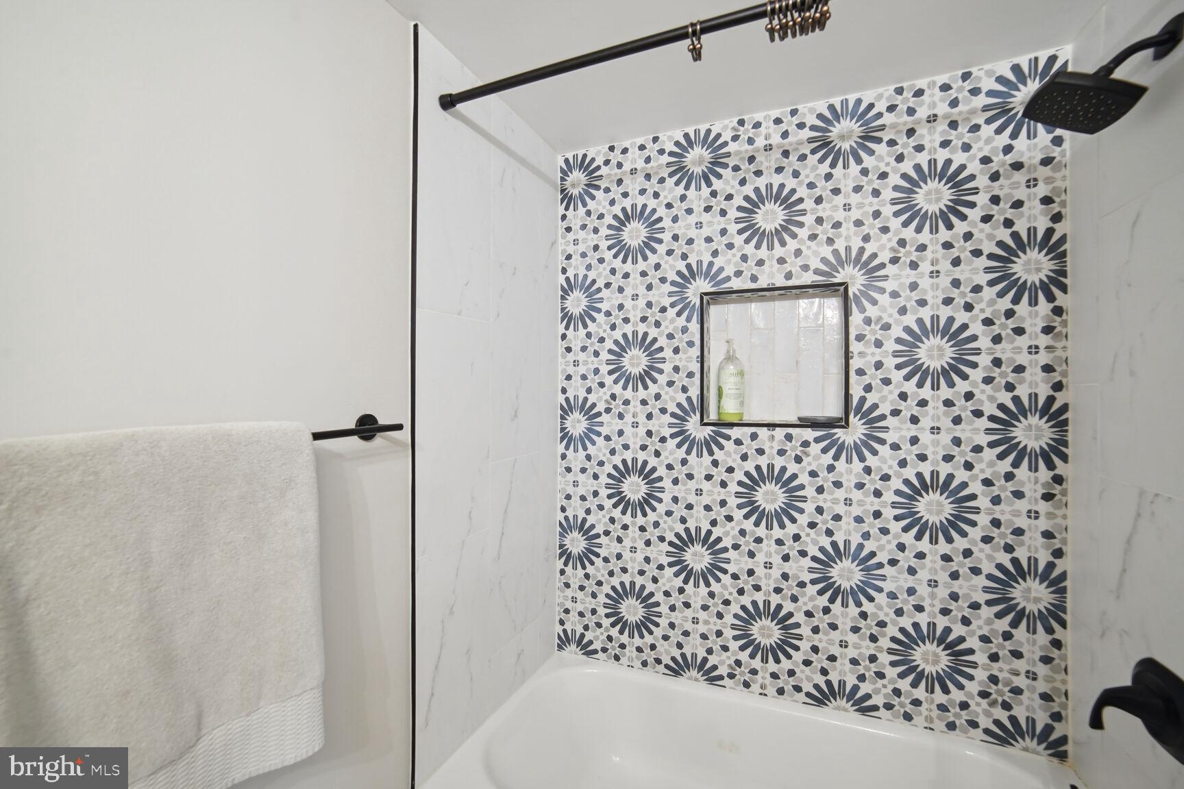 12 Tabiona Court Silver Spring, MD 20906 - Photo 19 of 34 Hall Bath