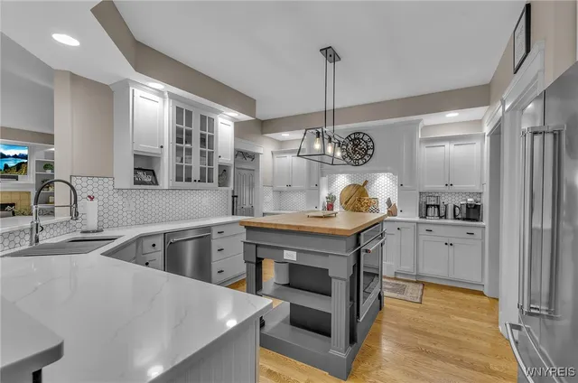 $848,000 | 4586 Freeman Road, Orchard Park, NY 14127