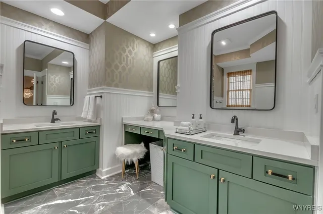 $848,000 | 4586 Freeman Road, Orchard Park, NY 14127