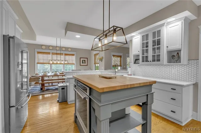 $848,000 | 4586 Freeman Road, Orchard Park, NY 14127