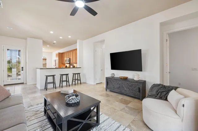 $5,200 | 41325 Calle Servando, Indio, CA 92203