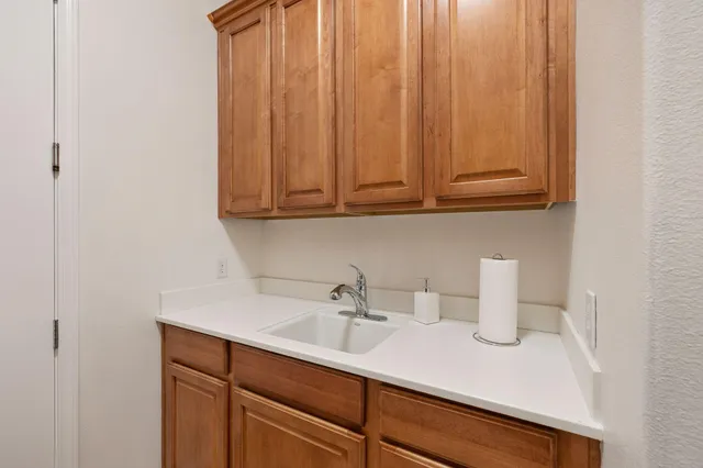 $5,200 | 41325 Calle Servando, Indio, CA 92203