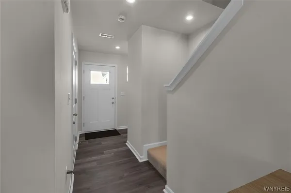 $274,900 | 107 Grant Boulevard, West Seneca, NY 14218