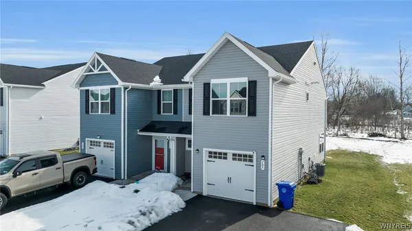 $274,900 | 107 Grant Boulevard, West Seneca, NY 14218