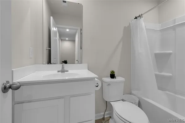 $274,900 | 107 Grant Boulevard, West Seneca, NY 14218