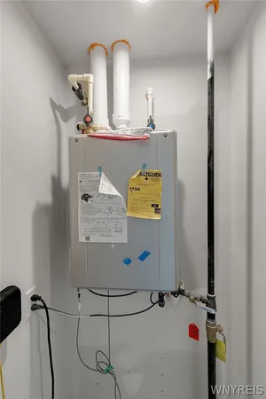 $274,900 | 107 Grant Boulevard, West Seneca, NY 14218