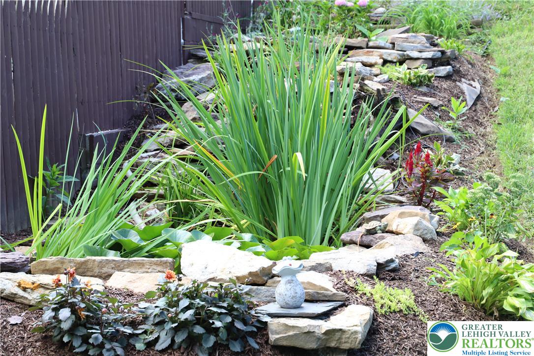 413 Pawnee Street Bethlehem, PA 18015 - Photo 13 of 16