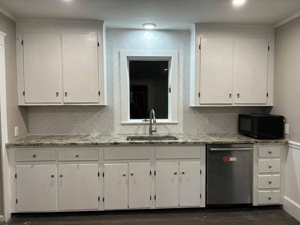 137 Westboro Road Grafton, MA 01536 - Photo 9 of 28