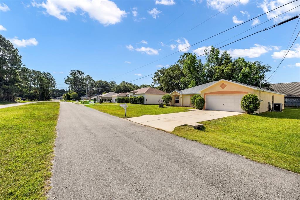 16 Slumber Path Palm Coast, FL 32164 - Photo 5 of 35