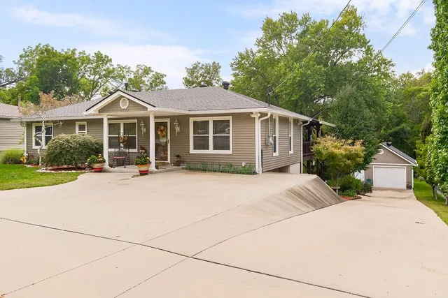 $320,000 | 2124 North 67th Street, Kansas City, KS 66104