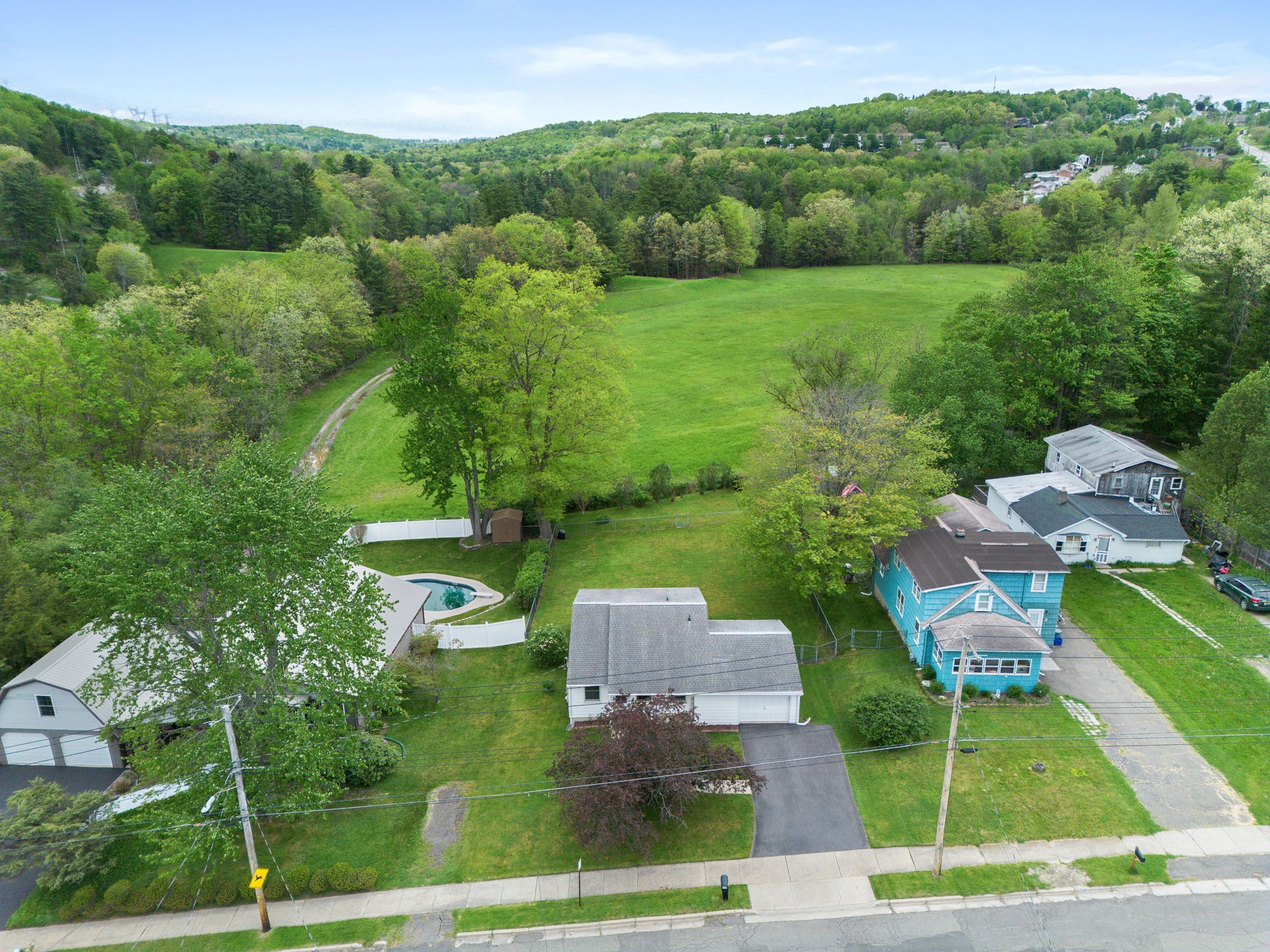 583 Overbrook Road Johnson City, NY 13790 - Photo 27 of 28