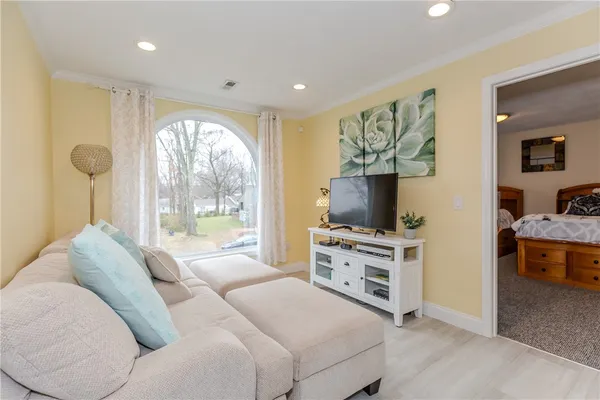 $869,900 | 45 Bayberry Lane, East Greenwich, RI 02818
