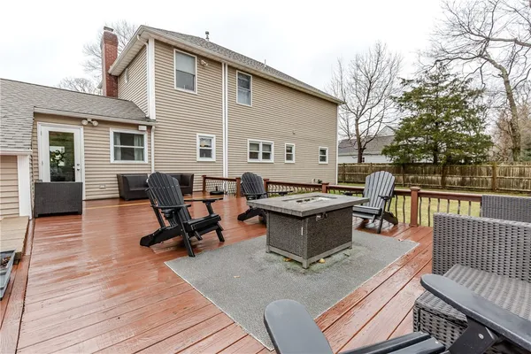 $869,900 | 45 Bayberry Lane, East Greenwich, RI 02818