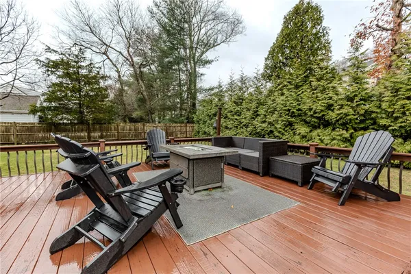 $869,900 | 45 Bayberry Lane, East Greenwich, RI 02818