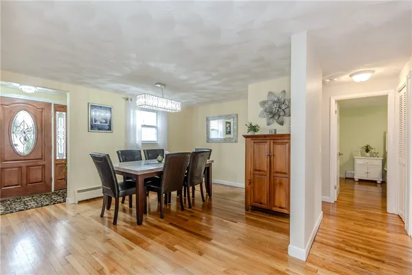 $869,900 | 45 Bayberry Lane, East Greenwich, RI 02818