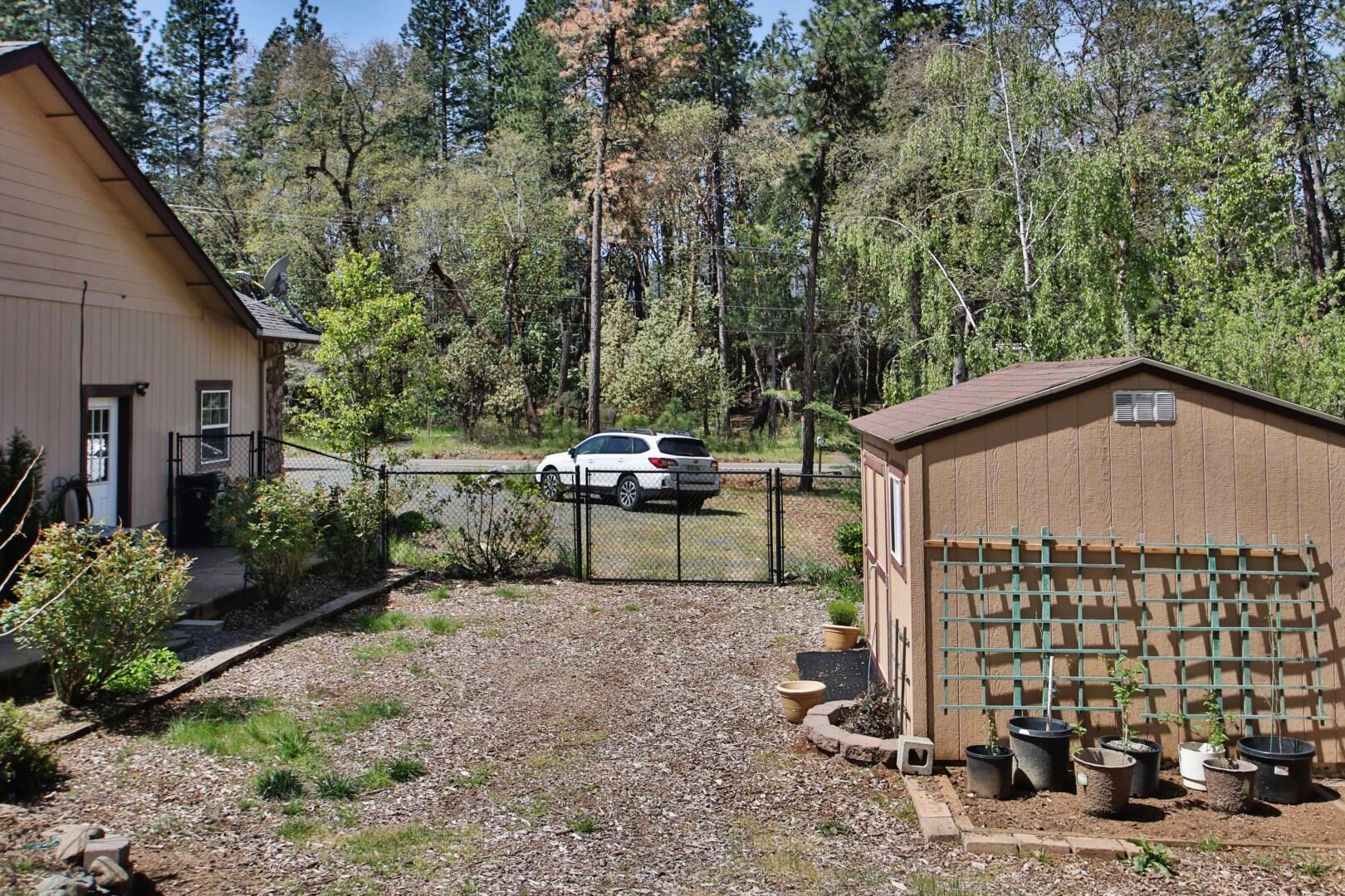 921 North Old Stage Road Cave Junction, OR 97523 - Photo 34 of 37 34-RV Parking Area