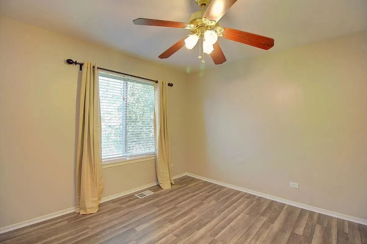 5946 Greenview Road Lisle, IL 60532 - Photo 8 of 12 Gallery Image 8