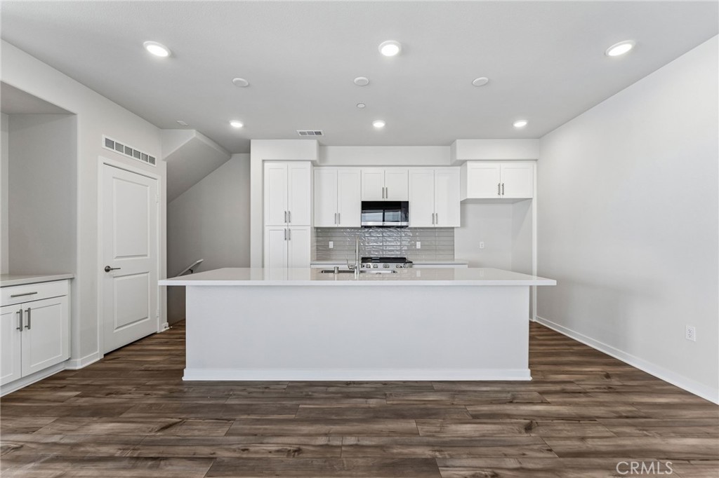 9548 Hannah Way Riverside, CA 92503 - Photo 17 of 35 Gallery Image 17
