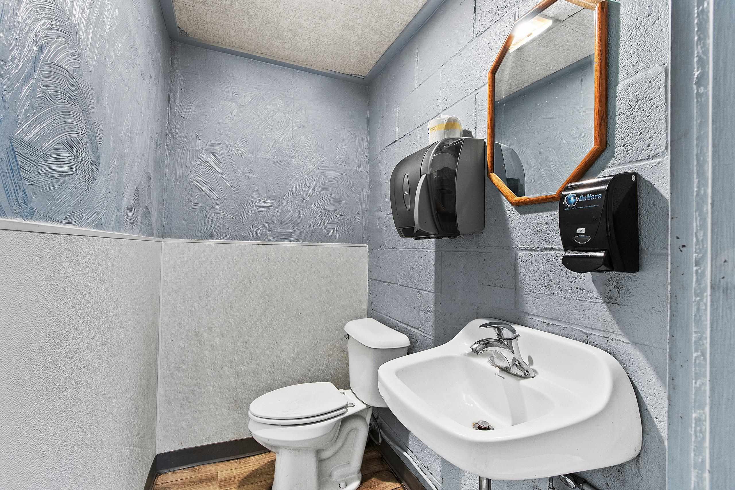 202 West Lieg Avenue Shawano, WI 54166 - Photo 32 of 48