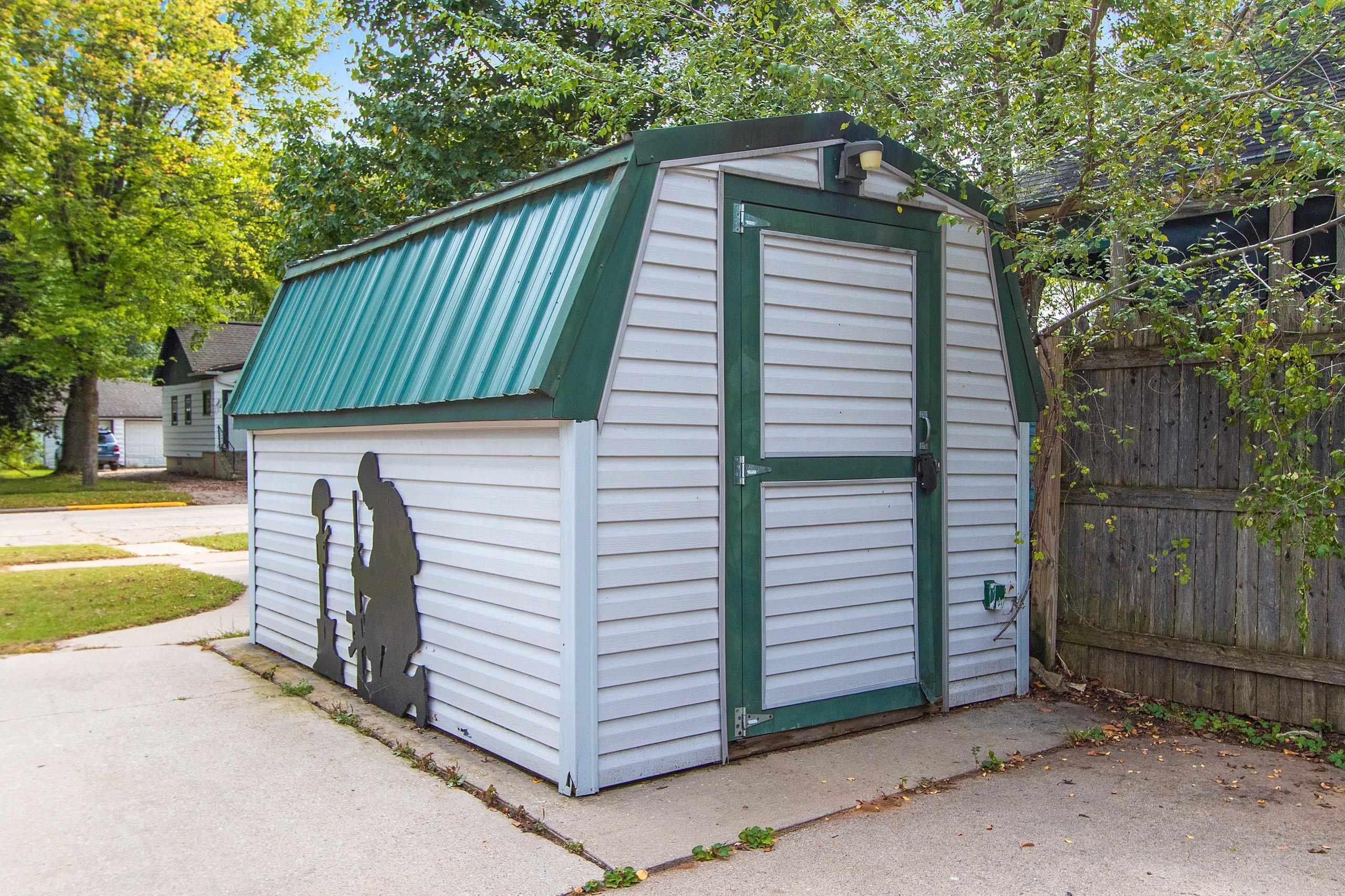 202 West Lieg Avenue Shawano, WI 54166 - Photo 39 of 48