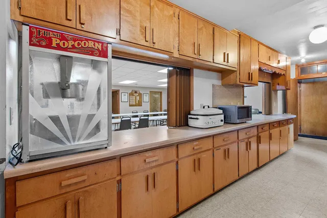 $170,000 | 202 West Lieg Avenue, Shawano, WI 54166