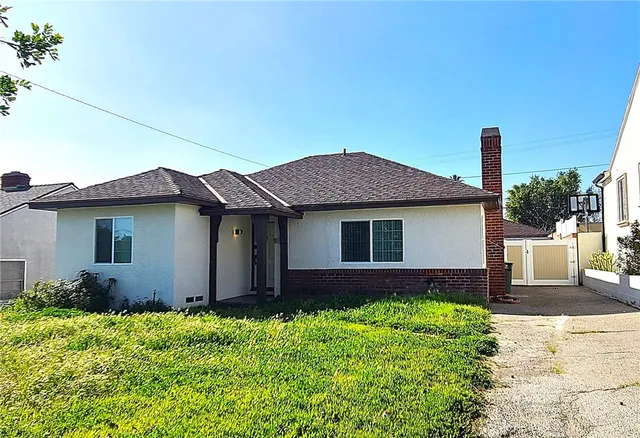 $5,095 | 2431 North Lamer Street, Burbank, CA 91504