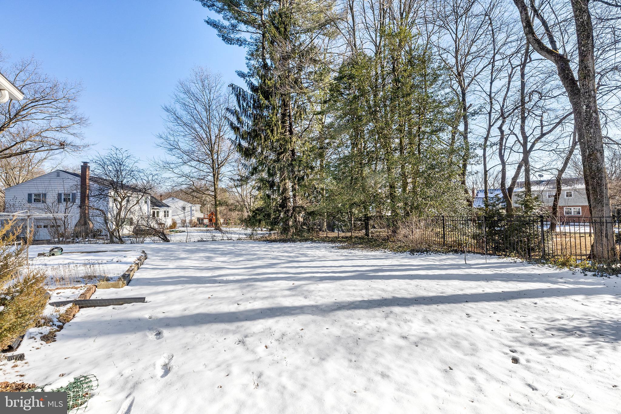 203 Glendale Road Wallingford, PA 19086 - Photo 4 of 34 Gallery Image 4