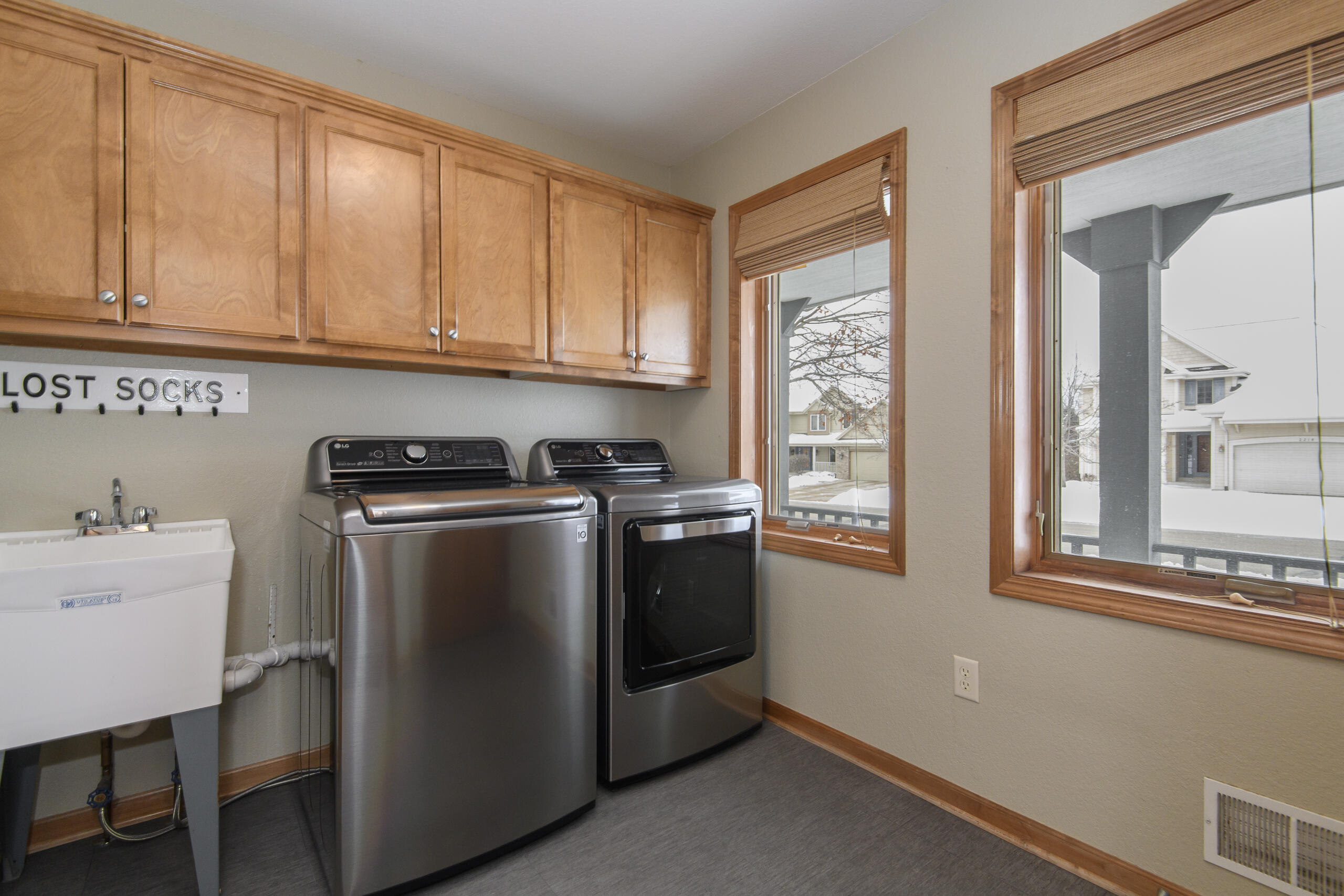2217 Deer Path Waukesha, WI 53189 - Photo 17 of 54 Laundry Room