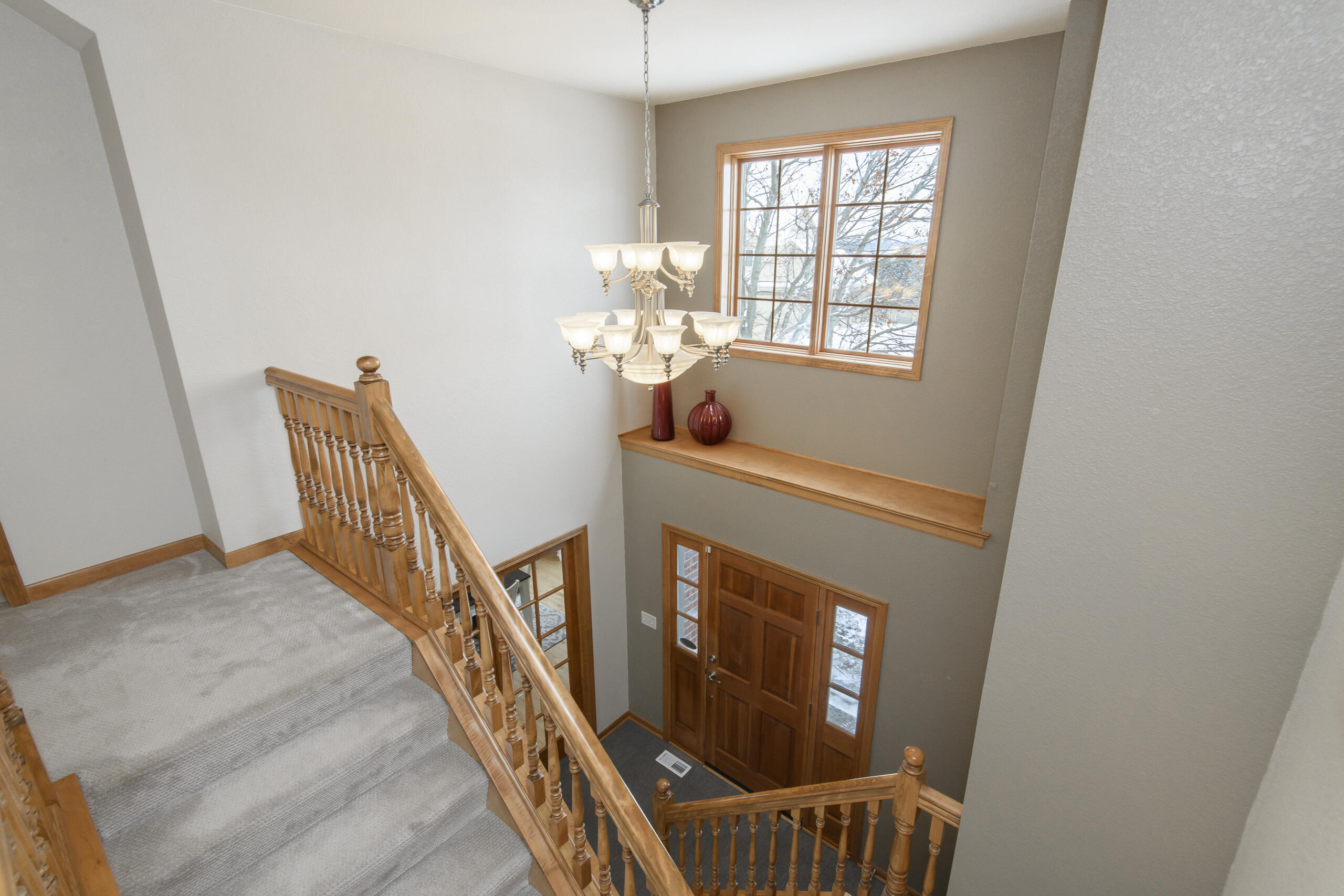 2217 Deer Path Waukesha, WI 53189 - Photo 20 of 54 Stairs