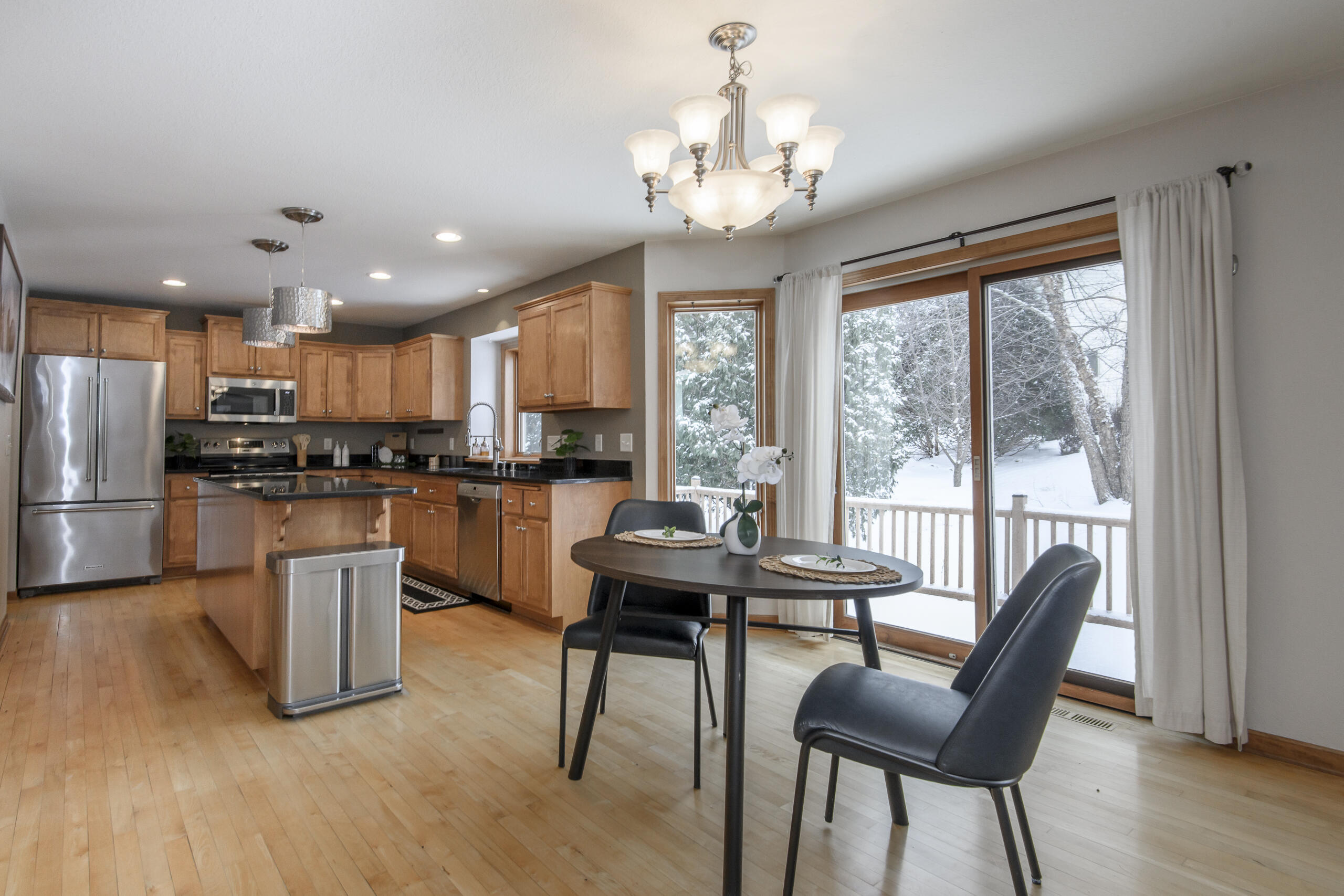 2217 Deer Path Waukesha, WI 53189 - Photo 9 of 54 Dine-in Kitchen