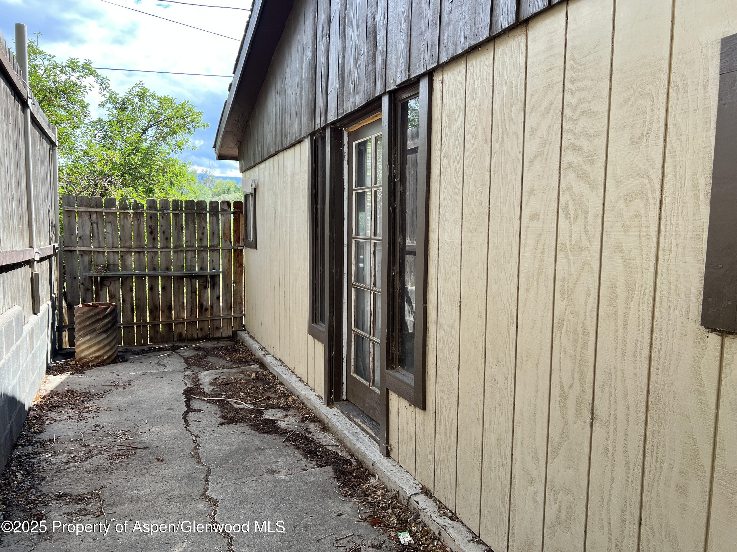 420 West 16th Street Rifle, CO 81650 - Photo 27 of 37 a view of a wooden fence