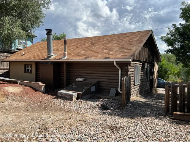 $325,000 | 420 West 16th Street, Rifle, CO 81650