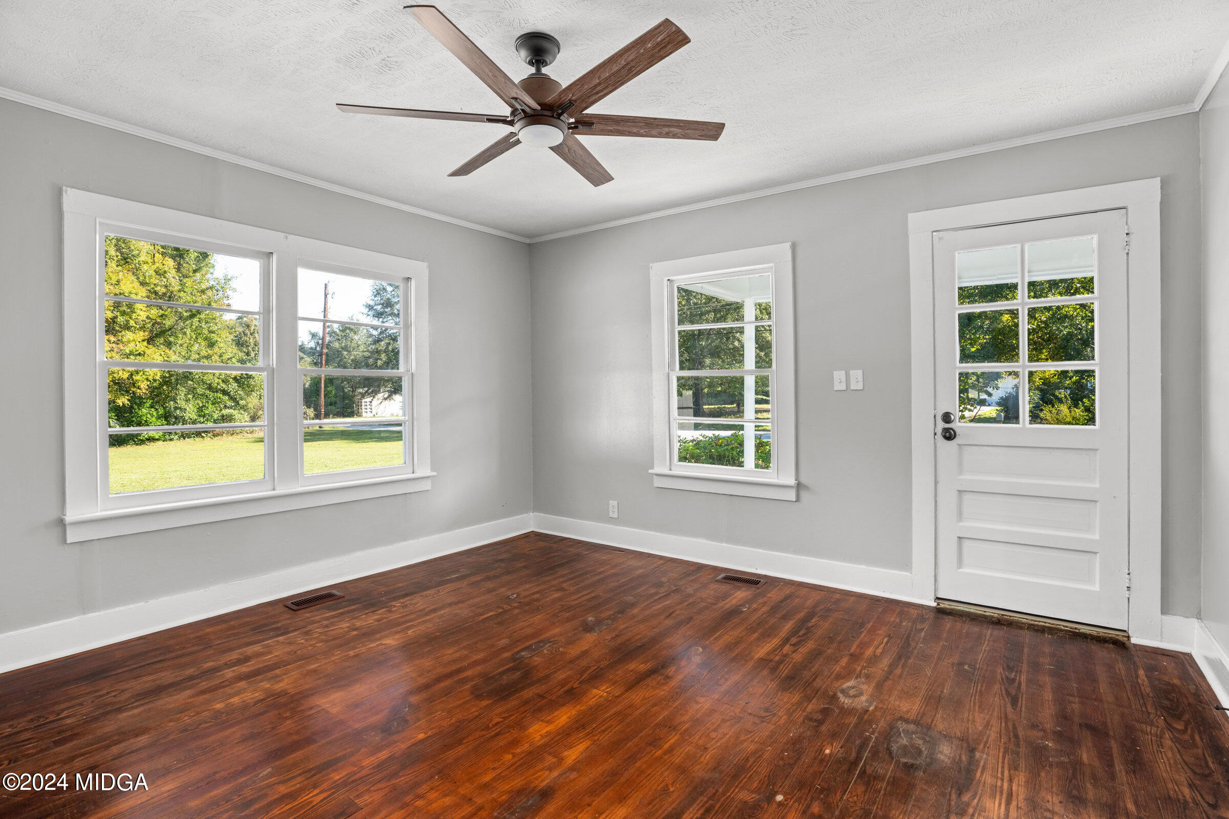 4531 Bishop Road Macon, GA 31206 - Photo 11 of 30 11_241007_4531_bishop_rd_macon_0016