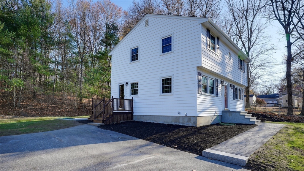 2 Cathy Road Burlington, MA 01803 - Photo 4 of 36 Gallery Image 4