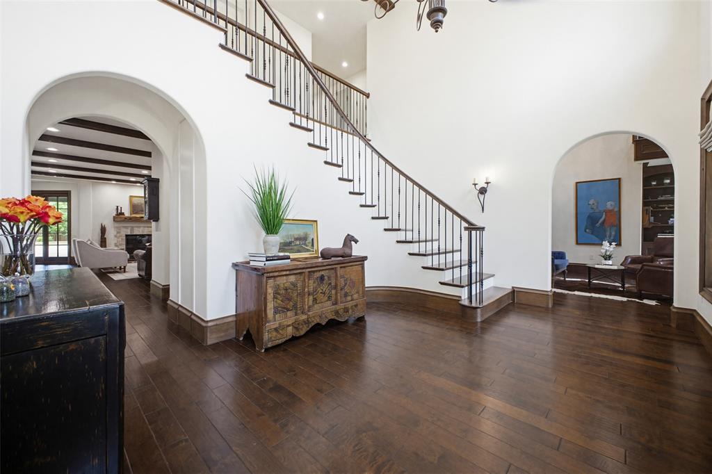 6622 Norway Road Dallas, TX 75230 - Photo 4 of 40 a view of livingroom with furniture and staircase