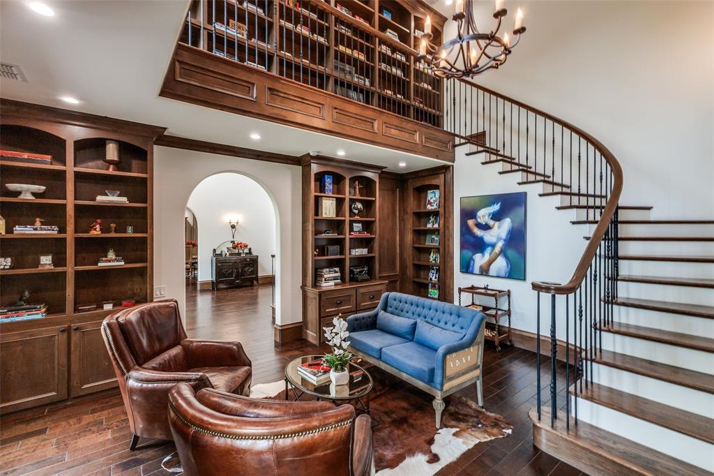 6622 Norway Road Dallas, TX 75230 - Photo 8 of 40 a living room with furniture and a wooden floor