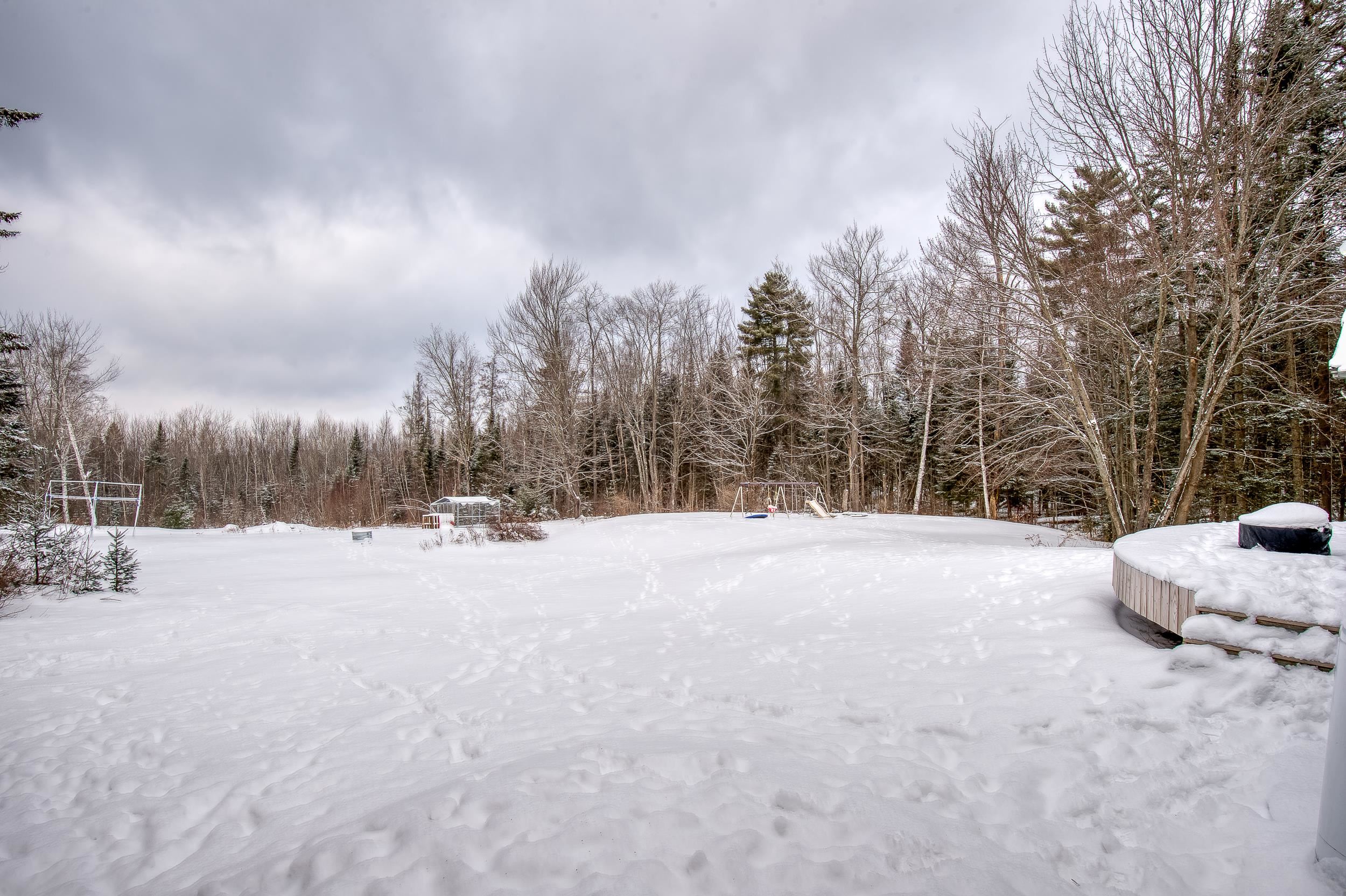 153 Old E Road Whitefield, NH 03598 - Photo 3 of 37
