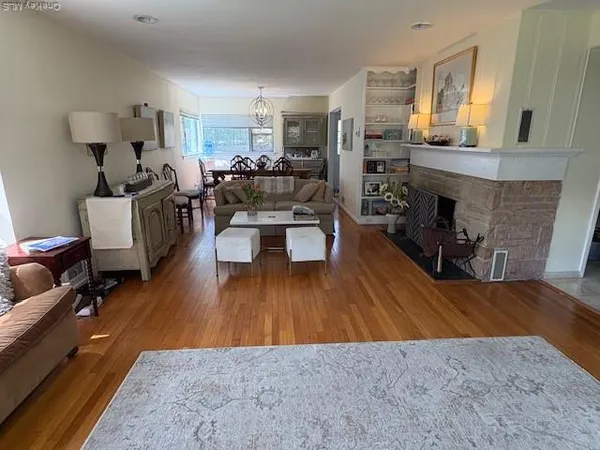 $7,200 | 321 Nassau Avenue, Manhasset, NY 11030