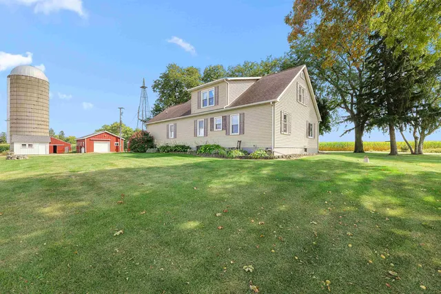 $599,900 | W346 County Road P, Randolph, WI 53956