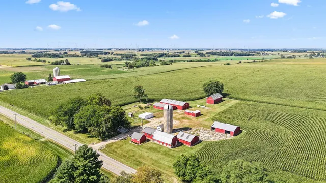 $599,900 | W346 County Road P, Randolph, WI 53956