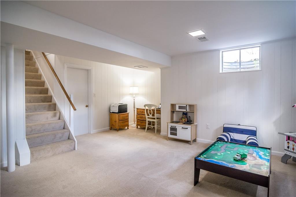 2332 Mill Grove Road Pittsburgh, PA 15241 - Photo 23 of 25 Great spot for work and play!