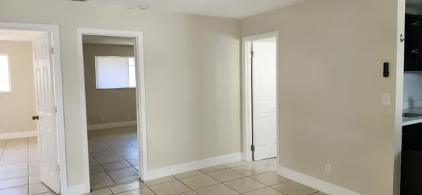 $2,050 | 564 Holly Drive, Unit 1, Palm Beach Gardens, FL 33410