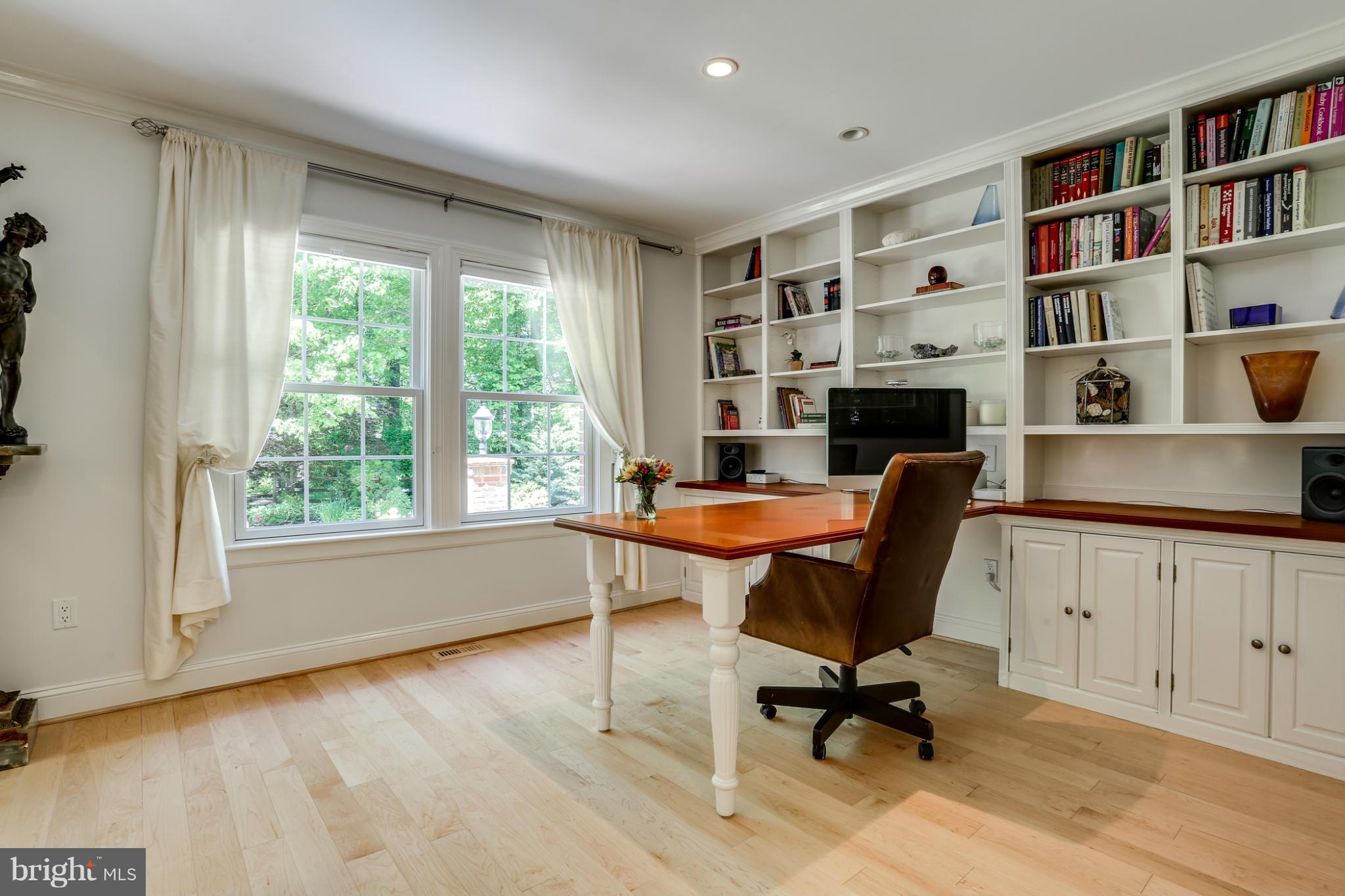 10667 Quarterstaff Road Columbia, MD 21044 - Photo 3 of 30 Study/Library with Hardwoods and Custom Built-ins
