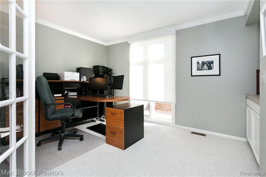 2922 Powderhorn Ridge Road Rochester Hills, MI 48309 - Photo 16 of 31