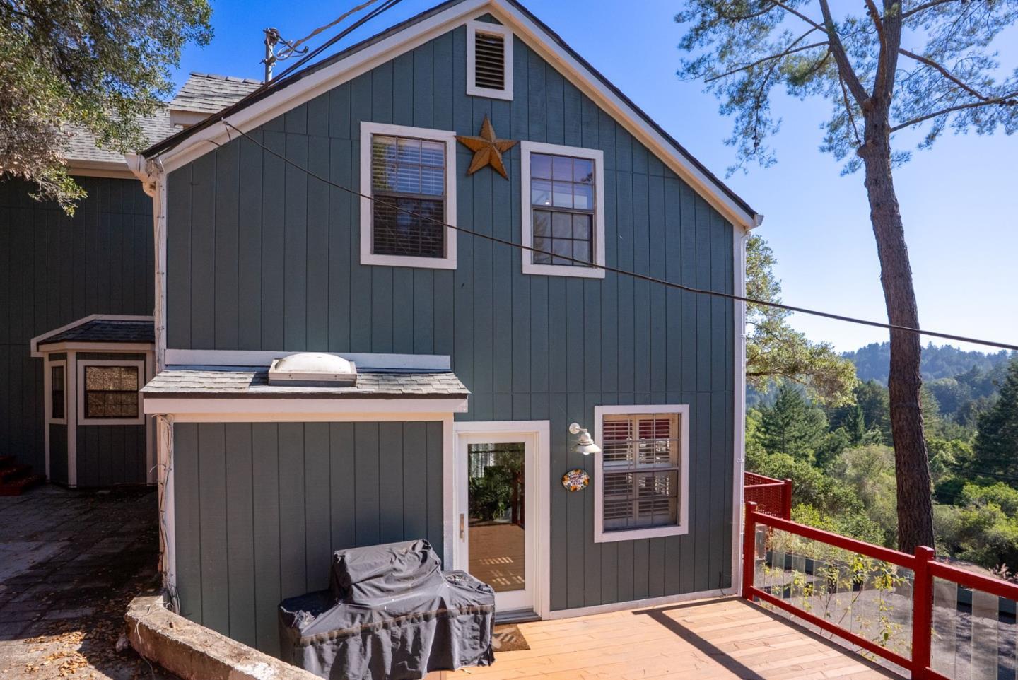 600 Nicasio Way Soquel, CA 95073 - Photo 42 of 47 a backyard of a house with seating space