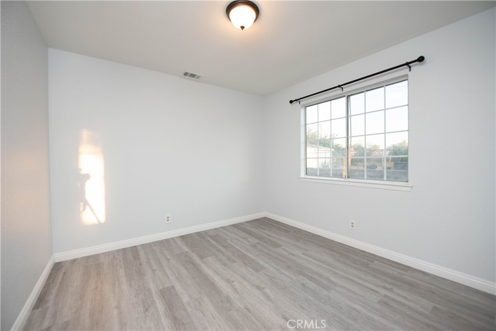 11875 Morning Star Road Apple Valley, CA 92308 - Photo 13 of 25