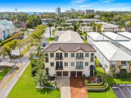 $780,000 | 2839 Northeast 28th Avenue, Lighthouse Point, FL 33064