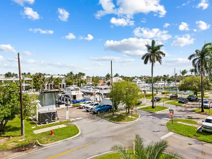 $780,000 | 2839 Northeast 28th Avenue, Lighthouse Point, FL 33064