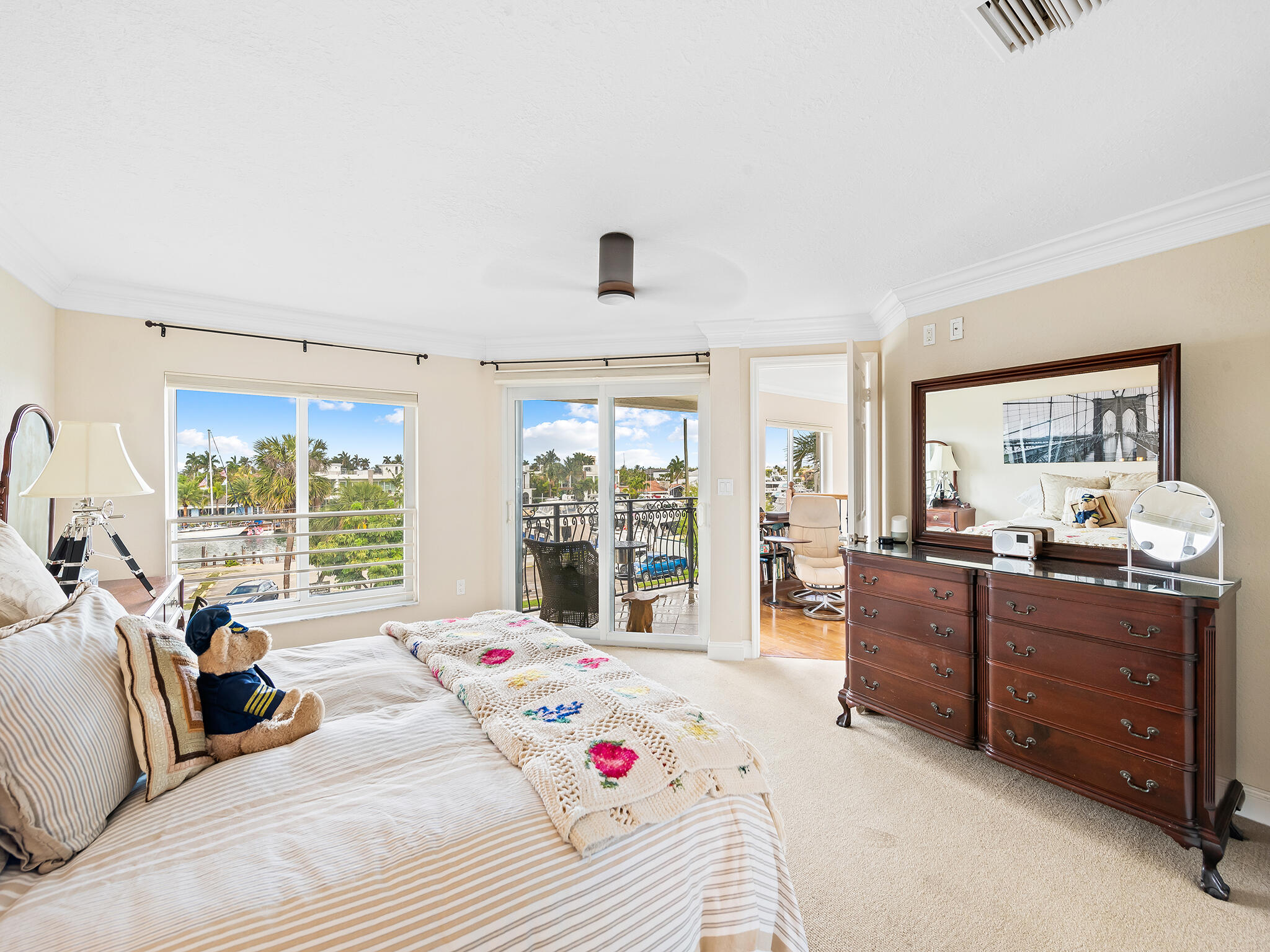 2839 Northeast 28th Avenue Lighthouse Point, FL 33064 - Photo 15 of 30 DSC_3069